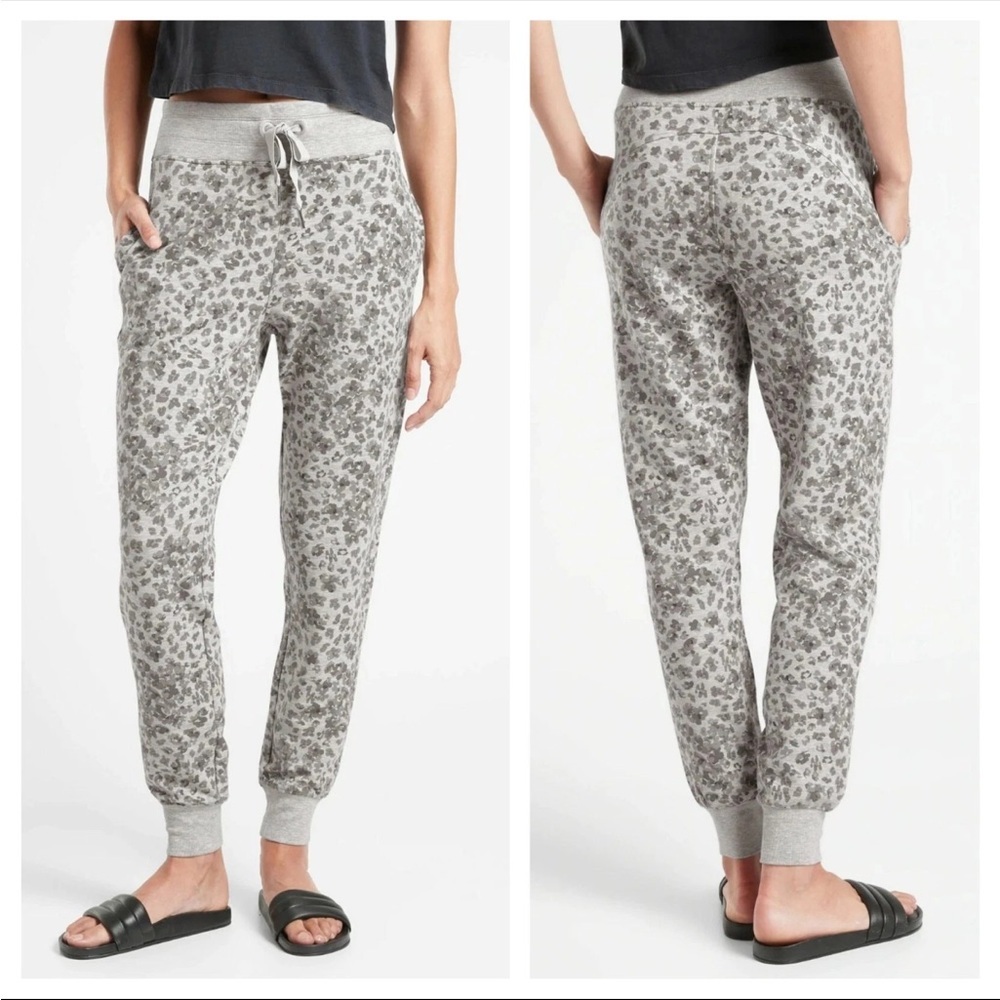 Athleta Grey Leopard Balance Jogger Pant